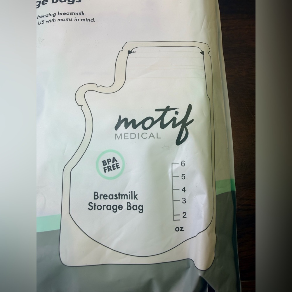 Motif medical 100 count Breastmilk Storage Bag - BPA Free, White